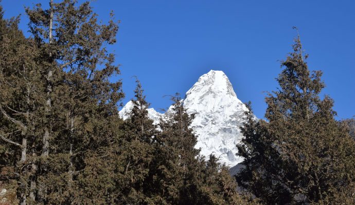 Dhaulagiri Circuit trekking