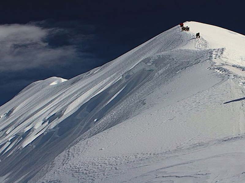 Lobuche peak