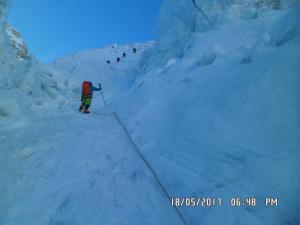 way to Everest Base Camp 2 to Base camp 3